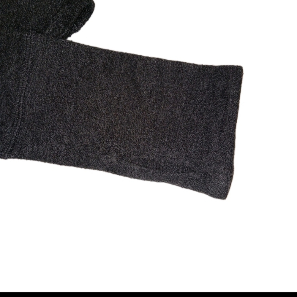 Lucy & Laurel Gray Knit Athletic Pullover Medium - Picture 9 of 9